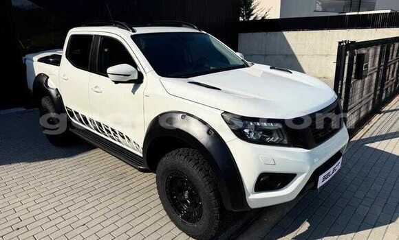 Acheter Occasion Voiture Nissan Navara Blanc à Dakar, Dakar Acheter Occasion Voiture Nissan Navara Blanc à Dakar, Dakar