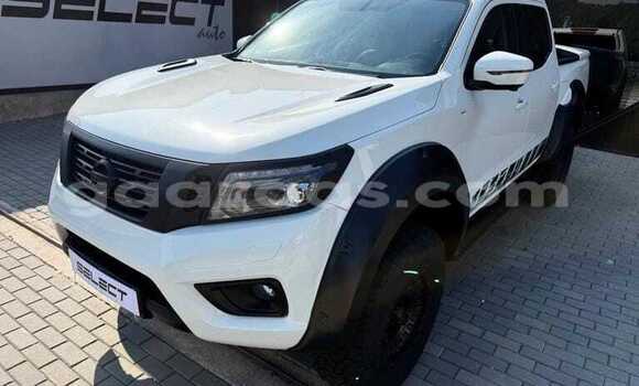 Acheter Occasion Voiture Nissan Navara Blanc à Dakar, Dakar Acheter Occasion Voiture Nissan Navara Blanc à Dakar, Dakar
