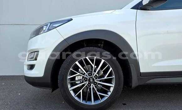Acheter Occasion Voiture Hyundai Tucson Blanc à Dakar, Dakar Acheter Occasion Voiture Hyundai Tucson Blanc à Dakar, Dakar