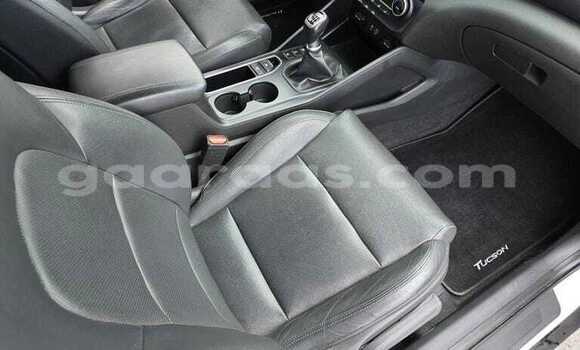 Acheter Occasion Voiture Hyundai Tucson Blanc à Dakar, Dakar Acheter Occasion Voiture Hyundai Tucson Blanc à Dakar, Dakar