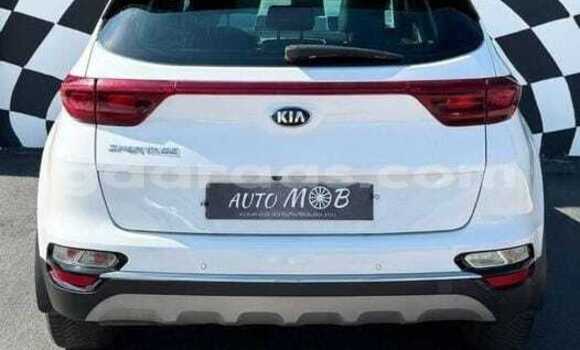 Acheter Occasion Voiture Kia Sportage Blanc à Dakar, Dakar Acheter Occasion Voiture Kia Sportage Blanc à Dakar, Dakar