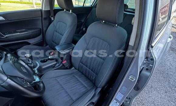Acheter Occasion Voiture Kia Sportage Gris à Dakar, Dakar Acheter Occasion Voiture Kia Sportage Gris à Dakar, Dakar