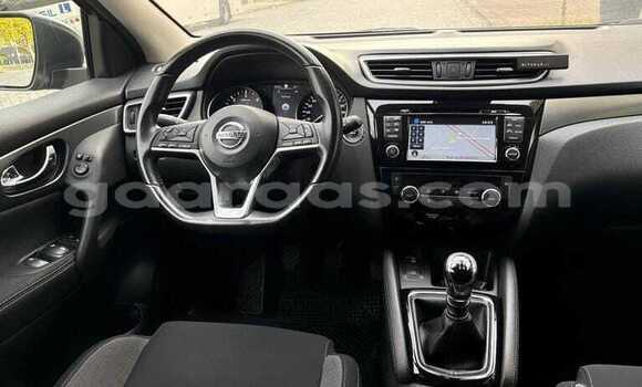 Buy Used Nissan Qashqai Brun Car in Dakar in Dakar Buy Used Nissan Qashqai Brun Car in Dakar in Dakar