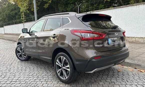 Buy Used Nissan Qashqai Brun Car in Dakar in Dakar Buy Used Nissan Qashqai Brun Car in Dakar in Dakar