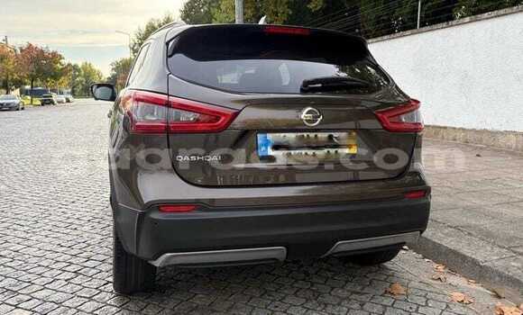 Buy Used Nissan Qashqai Brun Car in Dakar in Dakar Buy Used Nissan Qashqai Brun Car in Dakar in Dakar