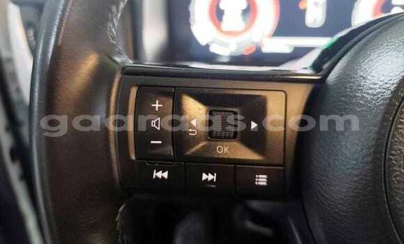 Buy Used Nissan Qashqai White Car in Dakar in Dakar Buy Used Nissan Qashqai White Car in Dakar in Dakar