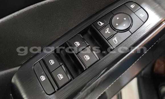 Buy Used Nissan Qashqai White Car in Dakar in Dakar Buy Used Nissan Qashqai White Car in Dakar in Dakar