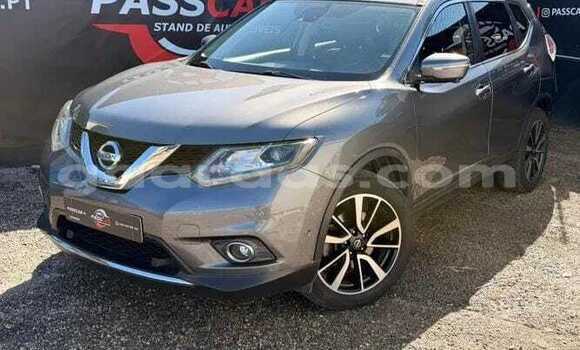 Buy Used Nissan X–Trail Silver Car in Dakar in Dakar Buy Used Nissan X–Trail Silver Car in Dakar in Dakar
