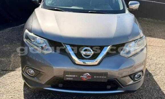 Buy Used Nissan X–Trail Silver Car in Dakar in Dakar Buy Used Nissan X–Trail Silver Car in Dakar in Dakar