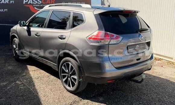 Buy Used Nissan X–Trail Silver Car in Dakar in Dakar Buy Used Nissan X–Trail Silver Car in Dakar in Dakar