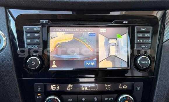 Buy Used Nissan X–Trail Silver Car in Dakar in Dakar Buy Used Nissan X–Trail Silver Car in Dakar in Dakar