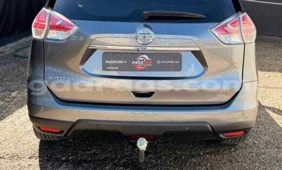 Buy Used Nissan X–Trail Silver Car in Dakar in Dakar Buy Used Nissan X–Trail Silver Car in Dakar in Dakar