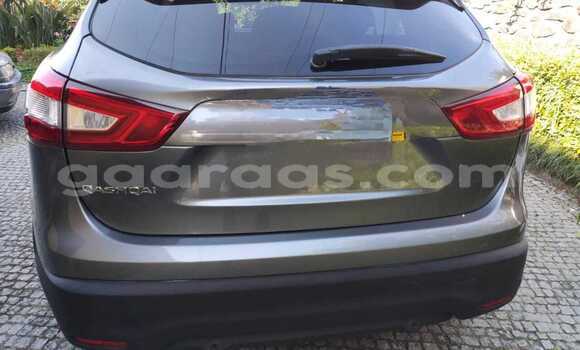 Buy Used Nissan X–Trail Silver Car in Dakar in Dakar Buy Used Nissan X–Trail Silver Car in Dakar in Dakar