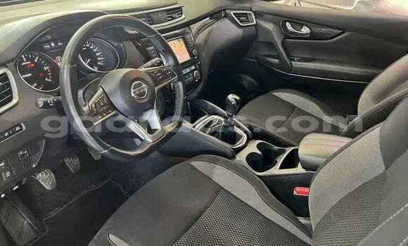 Buy Used Nissan Qashqai Black Car in Dakar in Dakar Buy Used Nissan Qashqai Black Car in Dakar in Dakar