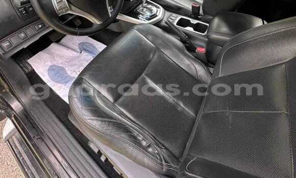 Acheter Occasion Voiture Nissan Navara Noir à Dakar, Dakar Acheter Occasion Voiture Nissan Navara Noir à Dakar, Dakar