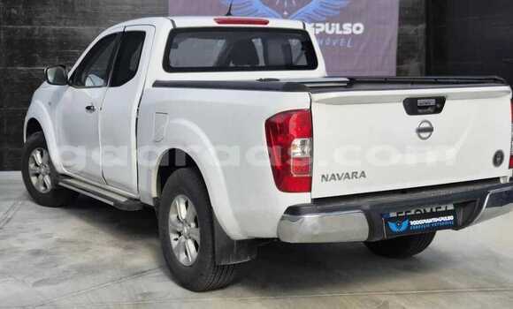 Acheter Occasion Voiture Nissan Navara Blanc à Dakar, Dakar Acheter Occasion Voiture Nissan Navara Blanc à Dakar, Dakar