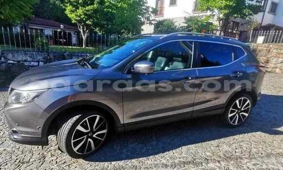 Buy Used Nissan Qashqai Silver Car in Dakar in Dakar Buy Used Nissan Qashqai Silver Car in Dakar in Dakar