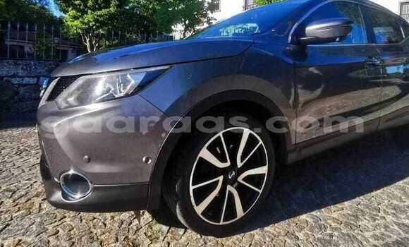 Buy Used Nissan Qashqai Silver Car in Dakar in Dakar Buy Used Nissan Qashqai Silver Car in Dakar in Dakar