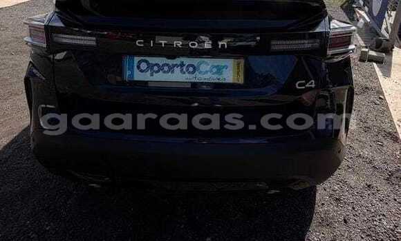 Acheter Occasion Voiture Citroen C4 Noir à Dakar, Dakar Acheter Occasion Voiture Citroen C4 Noir à Dakar, Dakar