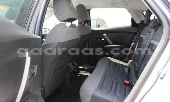 Acheter Occasion Voiture Citroen C4 Gris à Dakar, Dakar Acheter Occasion Voiture Citroen C4 Gris à Dakar, Dakar