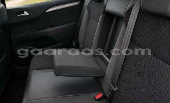 Acheter Occasion Voiture Citroen C4 Gris à Dakar, Dakar Acheter Occasion Voiture Citroen C4 Gris à Dakar, Dakar