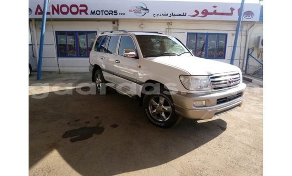 Acheter Import Utilitaire Toyota Land Cruiser Blanc à Import - Dubai, Dakar Acheter Import Utilitaire Toyota Land Cruiser Blanc à Import - Dubai, Dakar