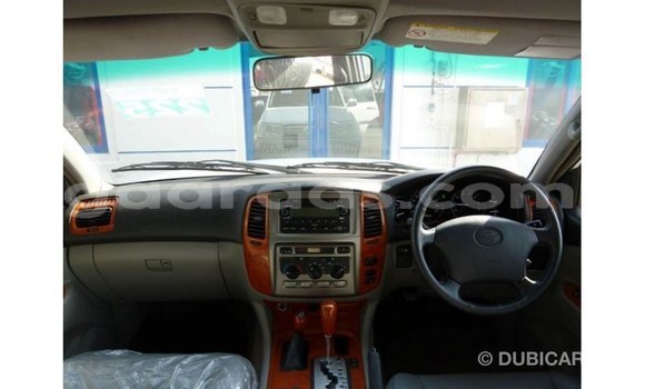 Acheter Import Utilitaire Toyota Land Cruiser Blanc à Import - Dubai, Dakar Acheter Import Utilitaire Toyota Land Cruiser Blanc à Import - Dubai, Dakar