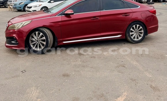 Acheter Occasion Voiture Hyundai Sonata Rouge à Dakar, Dakar Acheter Occasion Voiture Hyundai Sonata Rouge à Dakar, Dakar