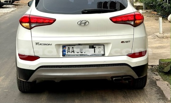 Acheter Occasion Voiture Hyundai Tucson Blanc à Dakar, Dakar Acheter Occasion Voiture Hyundai Tucson Blanc à Dakar, Dakar