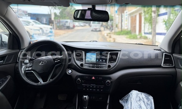 Acheter Occasion Voiture Hyundai Tucson Blanc à Dakar, Dakar Acheter Occasion Voiture Hyundai Tucson Blanc à Dakar, Dakar