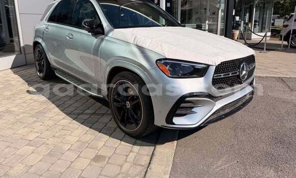 Dieundeu Occasion Mercedes‒Benz GLE White Auto in Dakar in Dakar Dieundeu Occasion Mercedes‒Benz GLE White Auto in Dakar in Dakar