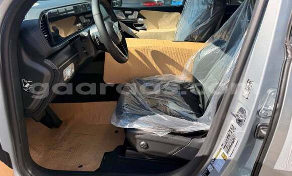 Dieundeu Occasion Mercedes‒Benz GLE White Auto in Dakar in Dakar Dieundeu Occasion Mercedes‒Benz GLE White Auto in Dakar in Dakar