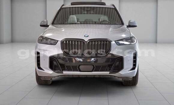 Dieundeu Occasion BMW X5 Blanc Auto in Dakar in Dakar Dieundeu Occasion BMW X5 Blanc Auto in Dakar in Dakar