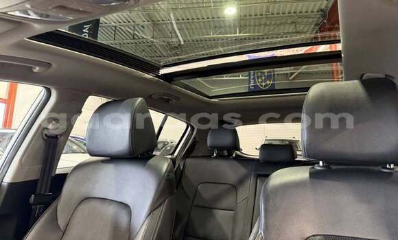 Buy Used Kia Sportage White Car in Dakar in Dakar Buy Used Kia Sportage White Car in Dakar in Dakar