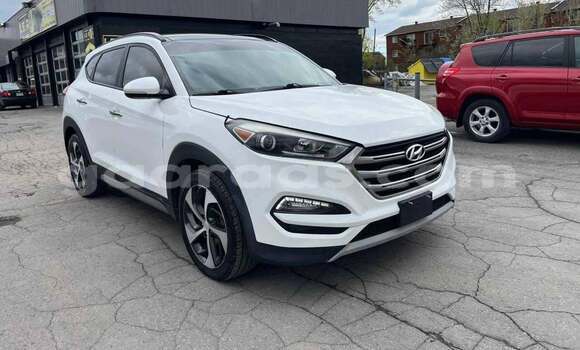 Buy Used Hyundai Tucson White Car in Dakar in Dakar Buy Used Hyundai Tucson White Car in Dakar in Dakar