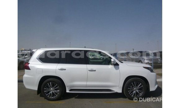 Acheter Import Voiture Lexus LX Blanc à Import - Dubai, Dakar Acheter Import Voiture Lexus LX Blanc à Import - Dubai, Dakar