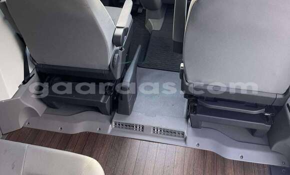 Buy Used Volkswagen California Silver Car in Dakar in Dakar Buy Used Volkswagen California Silver Car in Dakar in Dakar