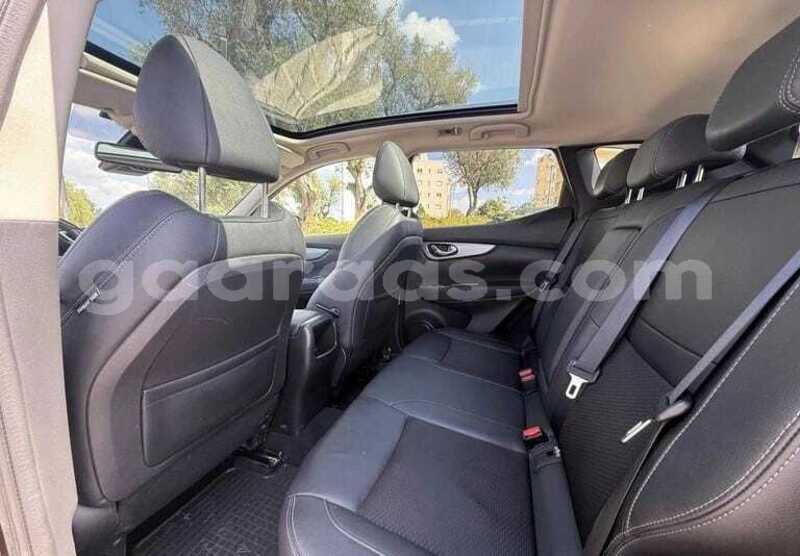 Big with watermark nissan qashqai dakar dakar 34772