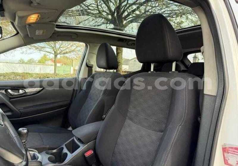 Big with watermark nissan qashqai dakar dakar 34775