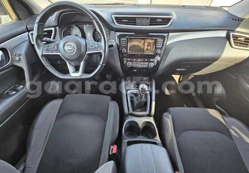 Big with watermark nissan qashqai dakar dakar 34777