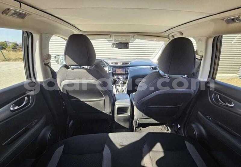 Big with watermark nissan qashqai dakar dakar 34777