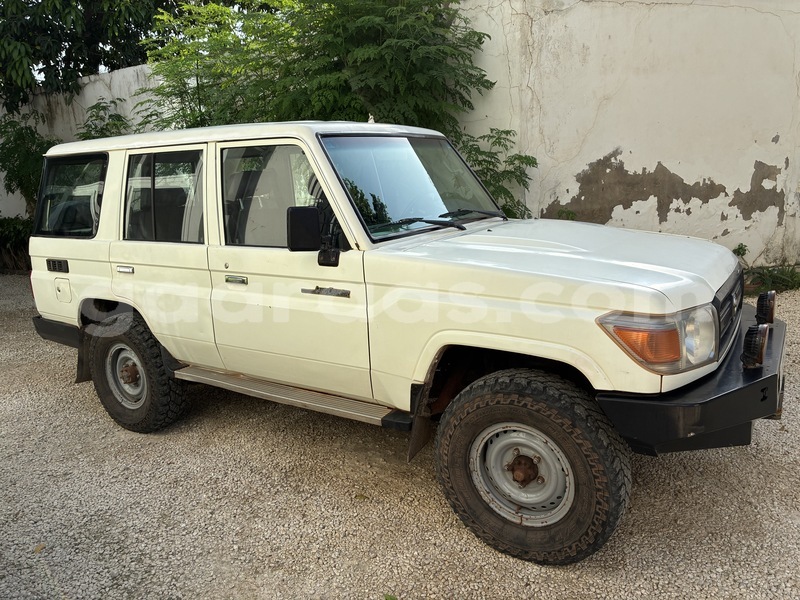 Big with watermark toyota land cruiser dakar dakar 34778