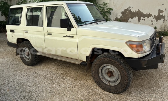 Acheter Occasion Voiture Toyota Land Cruiser White à Dakar, Dakar