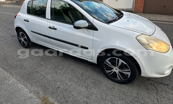 Acheter Occasion Voiture Renault Clio Blanc à Bambey, Diourbel