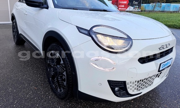 Dieundeu Occasion Fiat 600 White Auto in Touba in Diourbel Dieundeu Occasion Fiat 600 White Auto in Touba in Diourbel