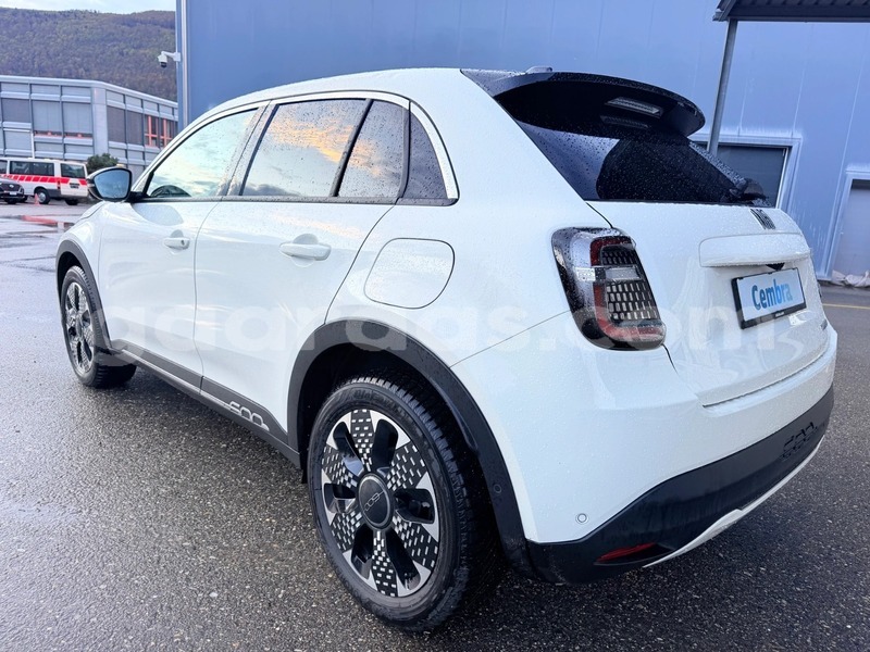 Big with watermark fiat 600 diourbel touba 34831