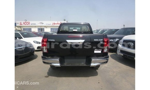 Acheter Import Voiture Toyota Hilux Noir à Import - Dubai, Dakar Acheter Import Voiture Toyota Hilux Noir à Import - Dubai, Dakar