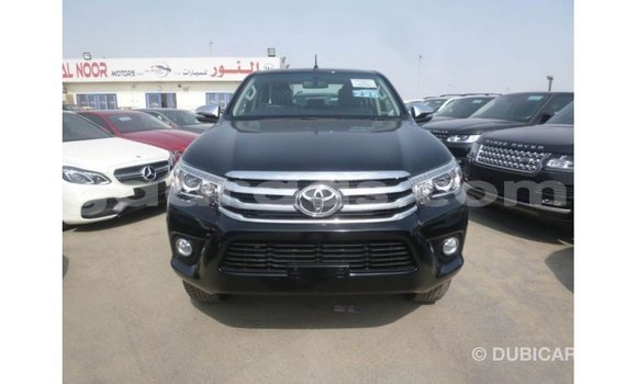Acheter Import Voiture Toyota Hilux Noir à Import - Dubai, Dakar Acheter Import Voiture Toyota Hilux Noir à Import - Dubai, Dakar
