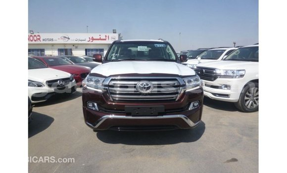 Acheter Import Utilitaire Toyota Land Cruiser Rouge à Import - Dubai, Dakar Acheter Import Utilitaire Toyota Land Cruiser Rouge à Import - Dubai, Dakar