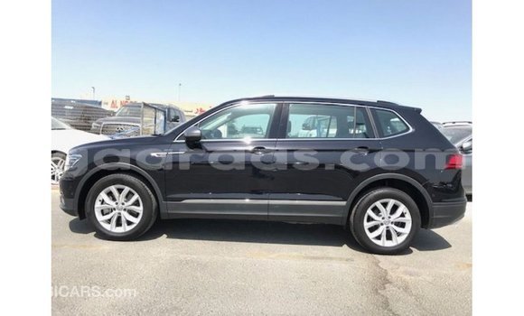 Acheter Import Voiture Volkswagen Tiguan Noir à Import - Dubai, Dakar Acheter Import Voiture Volkswagen Tiguan Noir à Import - Dubai, Dakar
